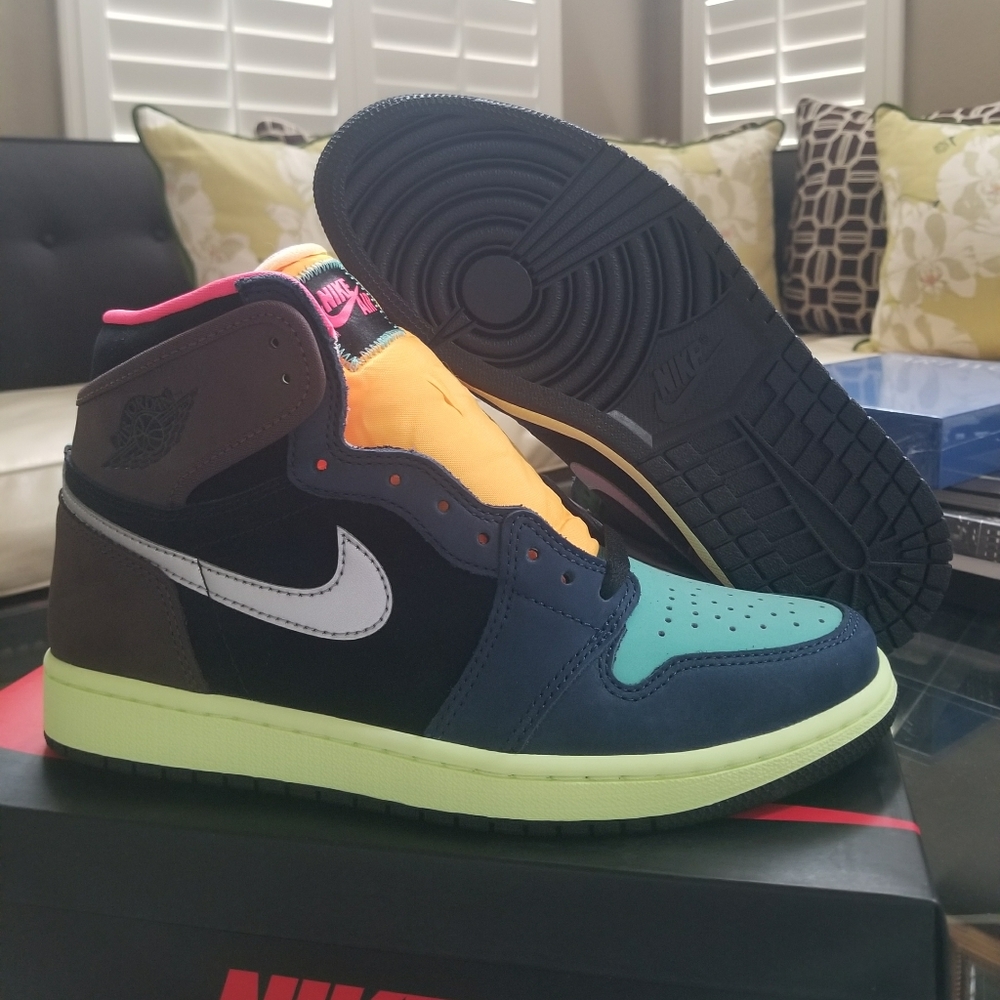 Air Jordan 1 Retro High OG Tokyo Bio Hack sz 8.5